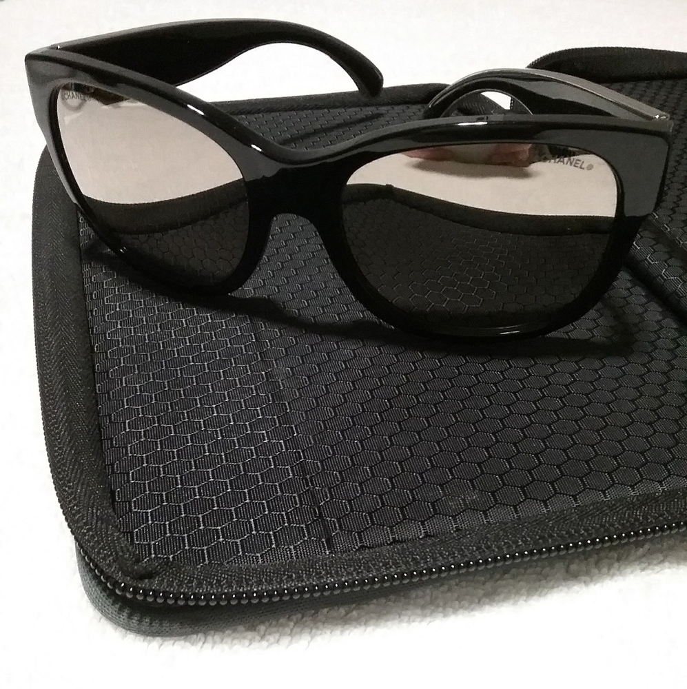Authentic Chanel Black Sunglasses - Picture 8 of 9